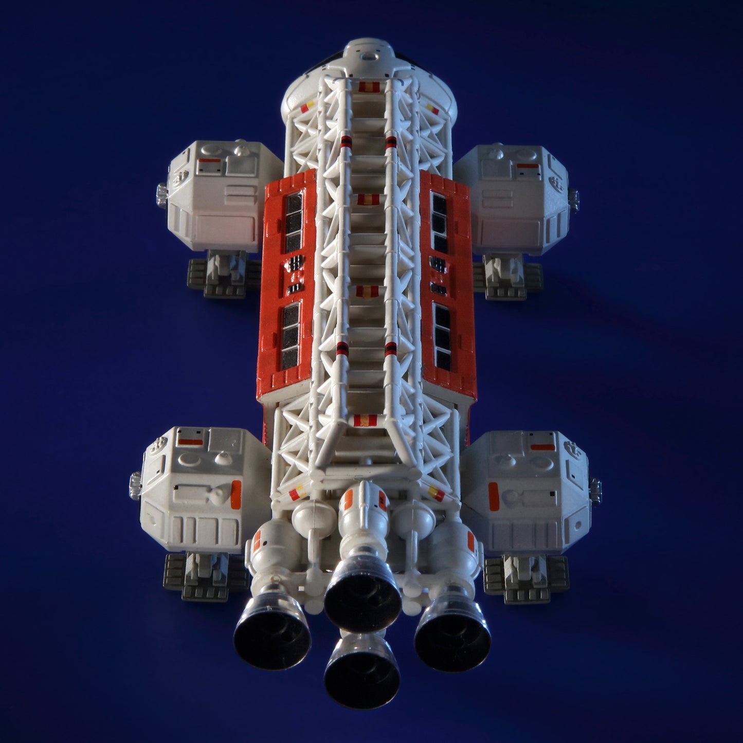 Space 1999 DELUXE 5inch VIP EAGLE - ALP5
