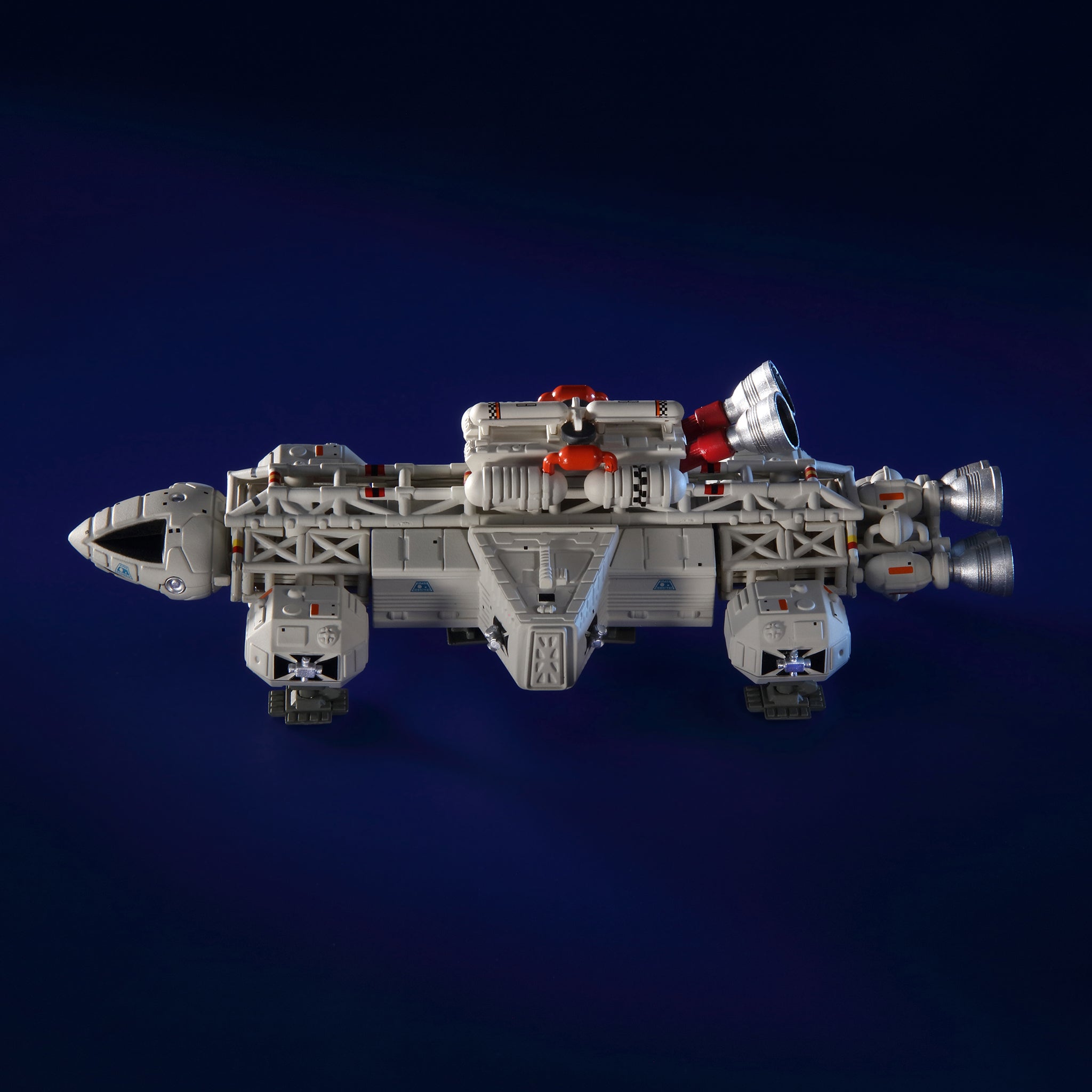 Space 1999– Master Replicas