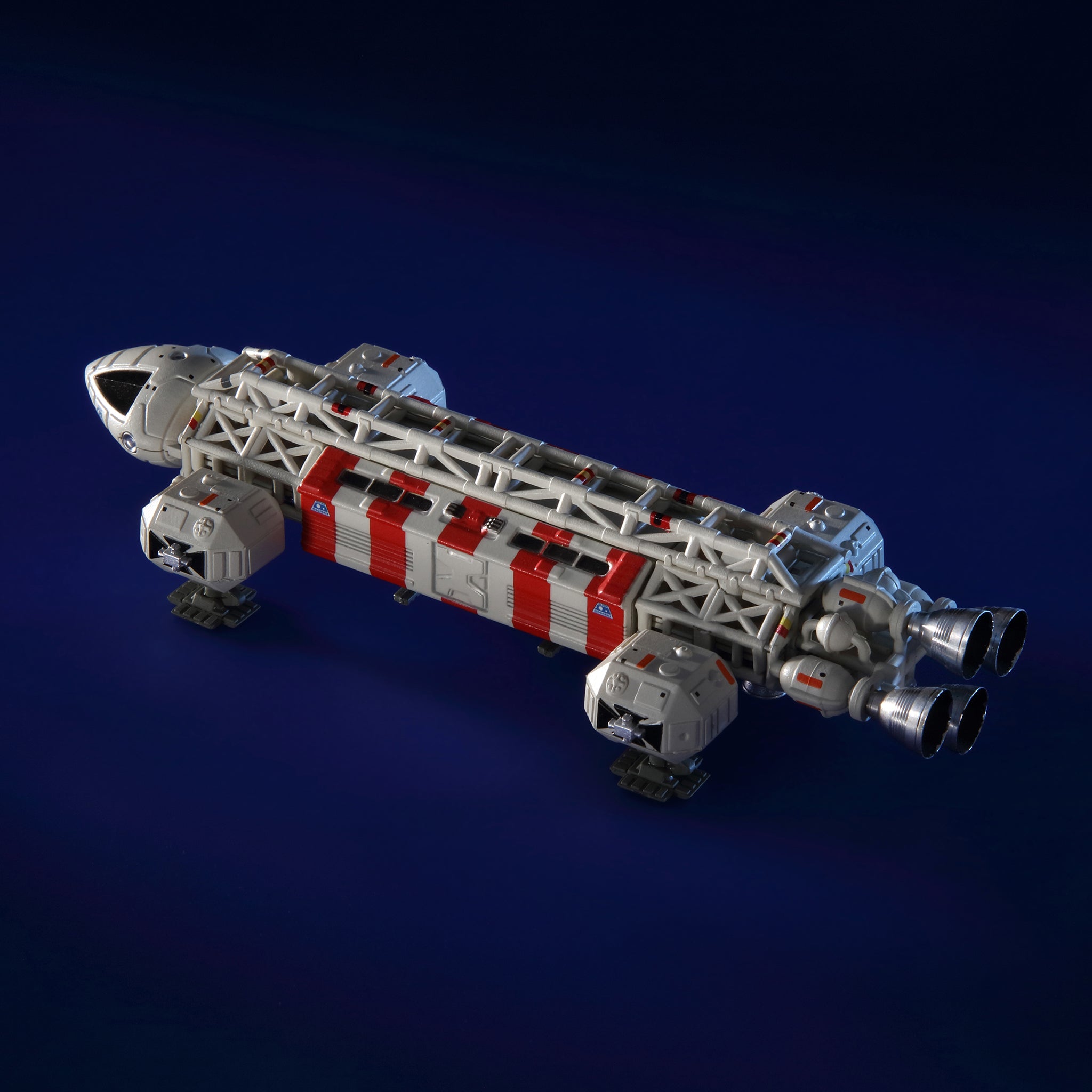 Space 1999– Master Replicas