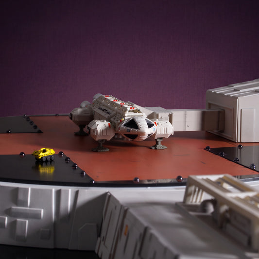 Space 1999: Landing Pad with 5.5” Eagle Transporter