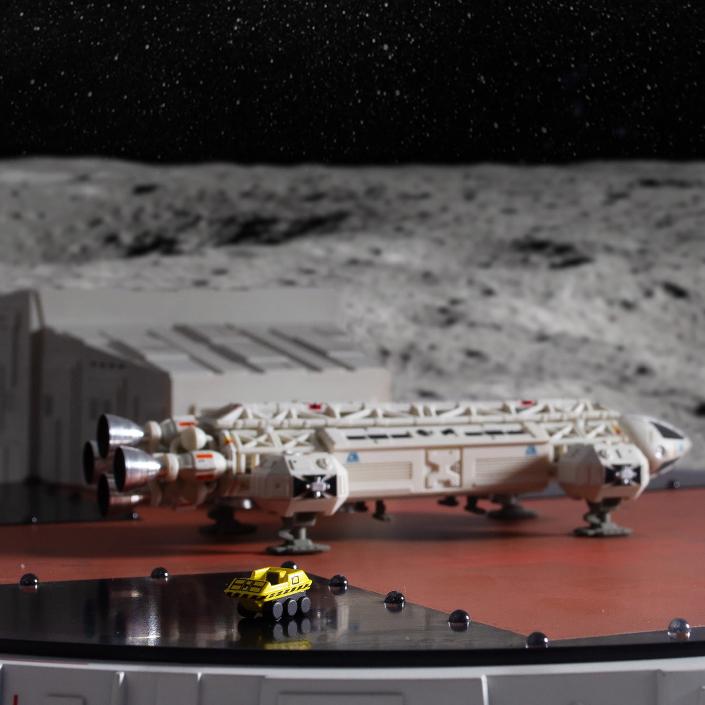 Space 1999: Landing Pad with 5.5” Eagle Transporter
