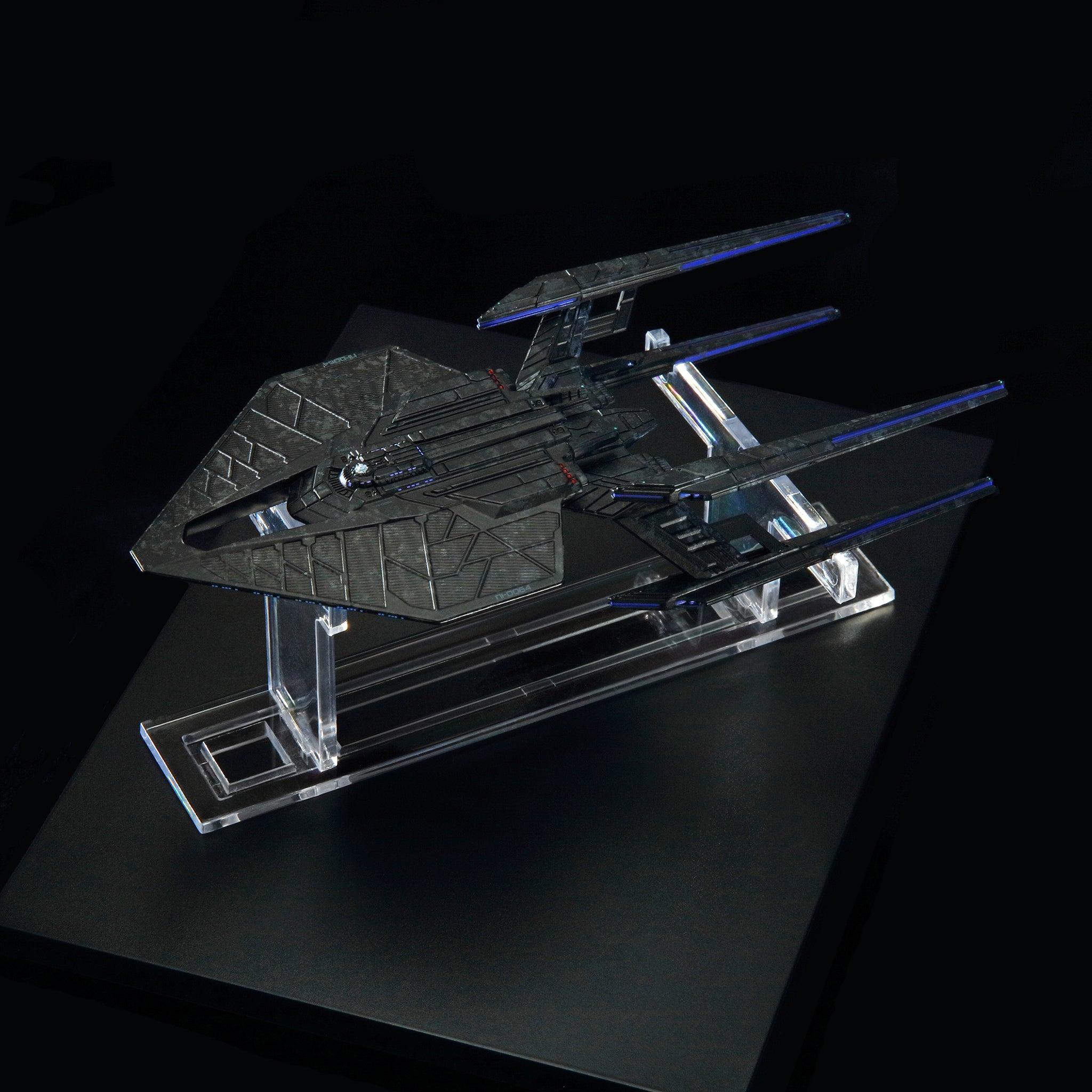 Starship Library Series - Nimrod Class (Section 31)– Master Replicas