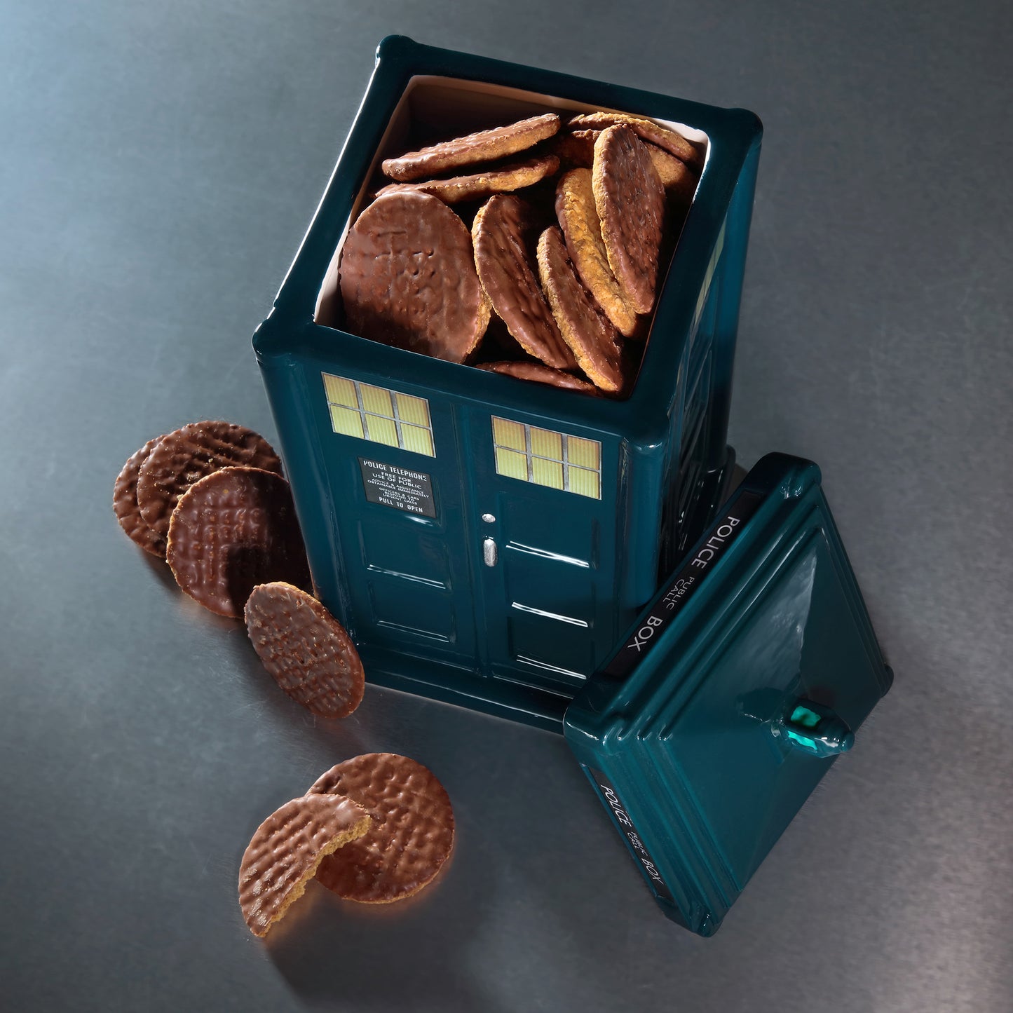 TARDIS Cookie Jar